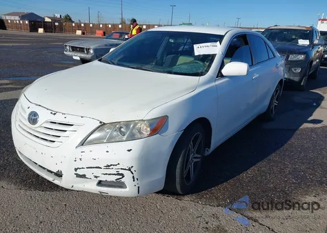 2007 Toyota Camry Le z USA, uszkodzony, nr VIN 4T1BE46K47U612761